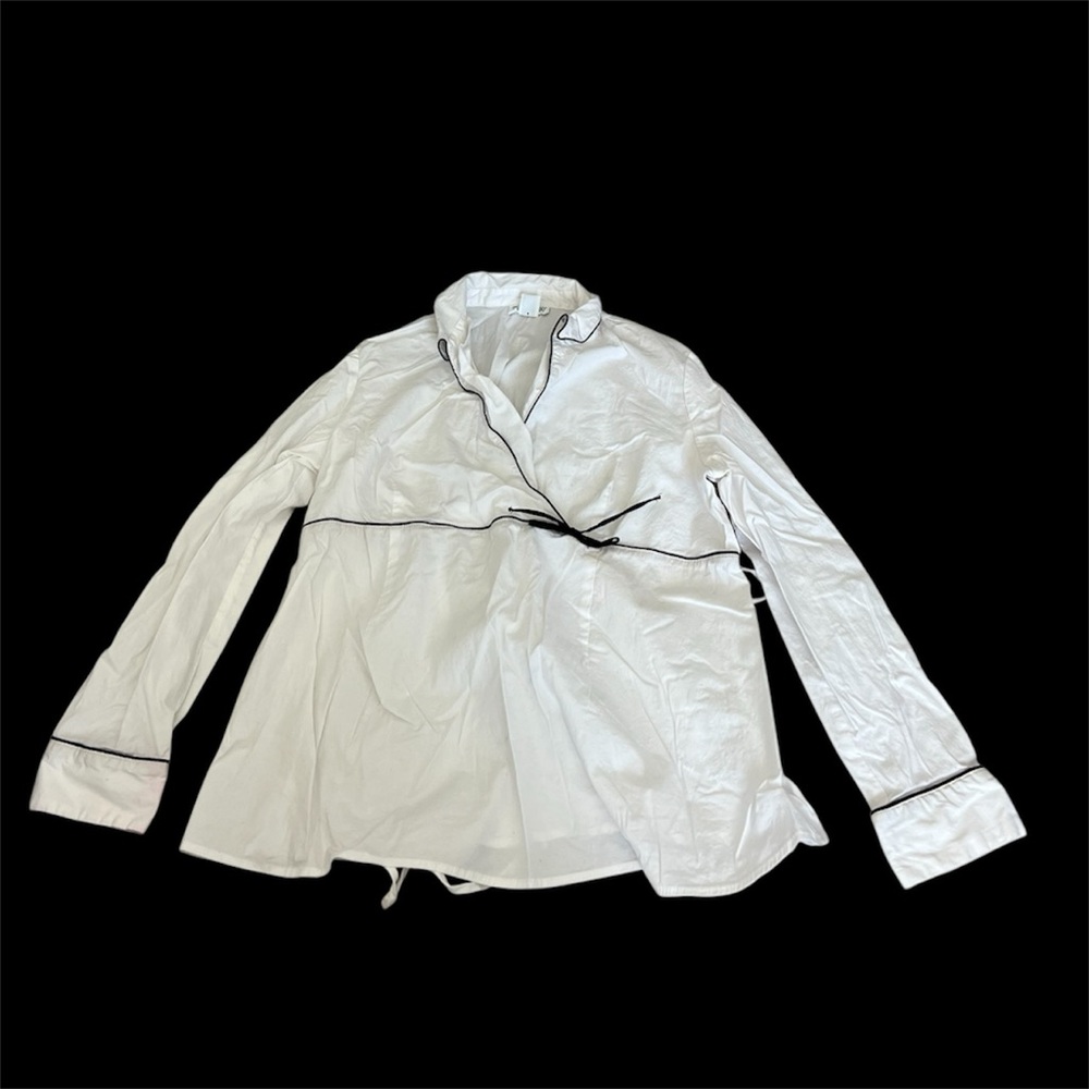 ▫️MOTHERHOOD MATERNITY: Women’s XL, white w/black bow accent blouse preloved▫️